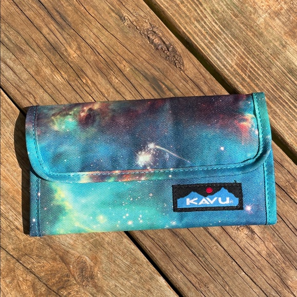 KAVU MONDO SPENDER GALAXY WALLET - Picture 1 of 8